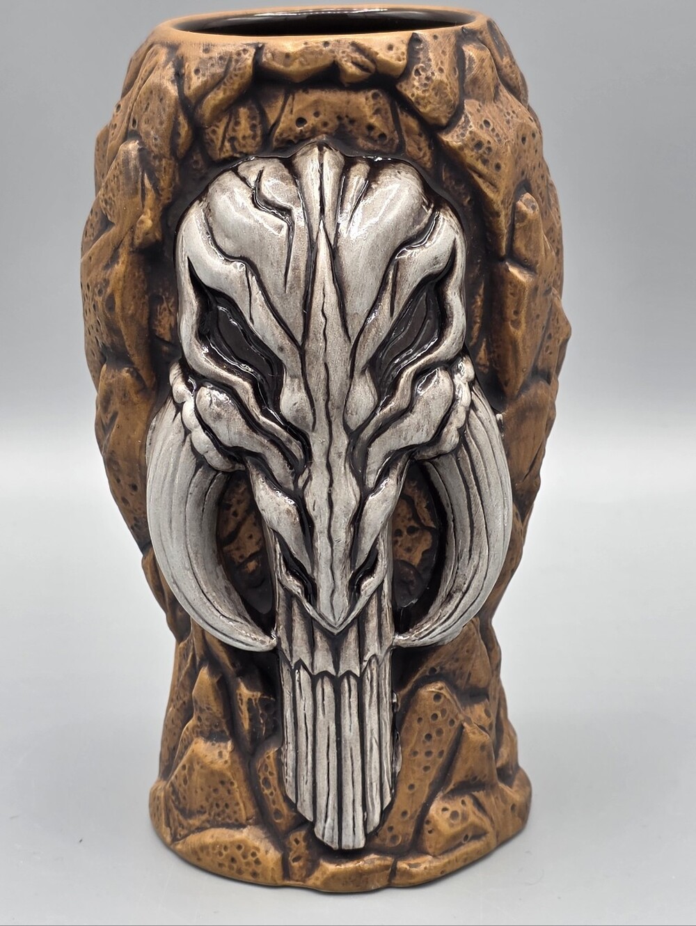 Disney Parks Galaxy’s Edge Oga’s Cantina Mythosaur Tiki Mug 1st Edition